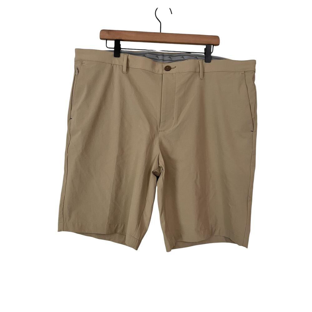 Tommy Bahama Chip Shot 10 Inch Short IslandZone UPF 30 Stone Khaki Size 42 NWT